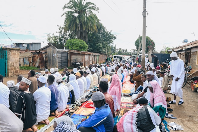 Crowd gathered for prayer